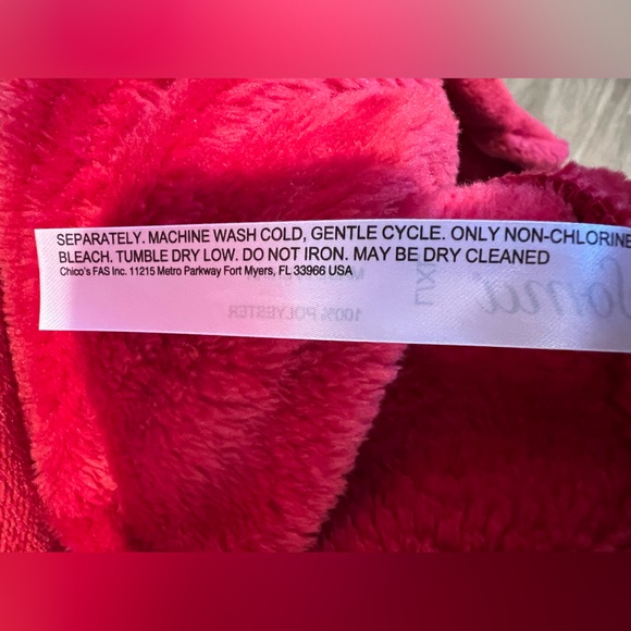 SOMA❤️ PLUSH ❤️ Bold Red , Short Robe w Pockets & Plush Belt - Picture 9 of 9